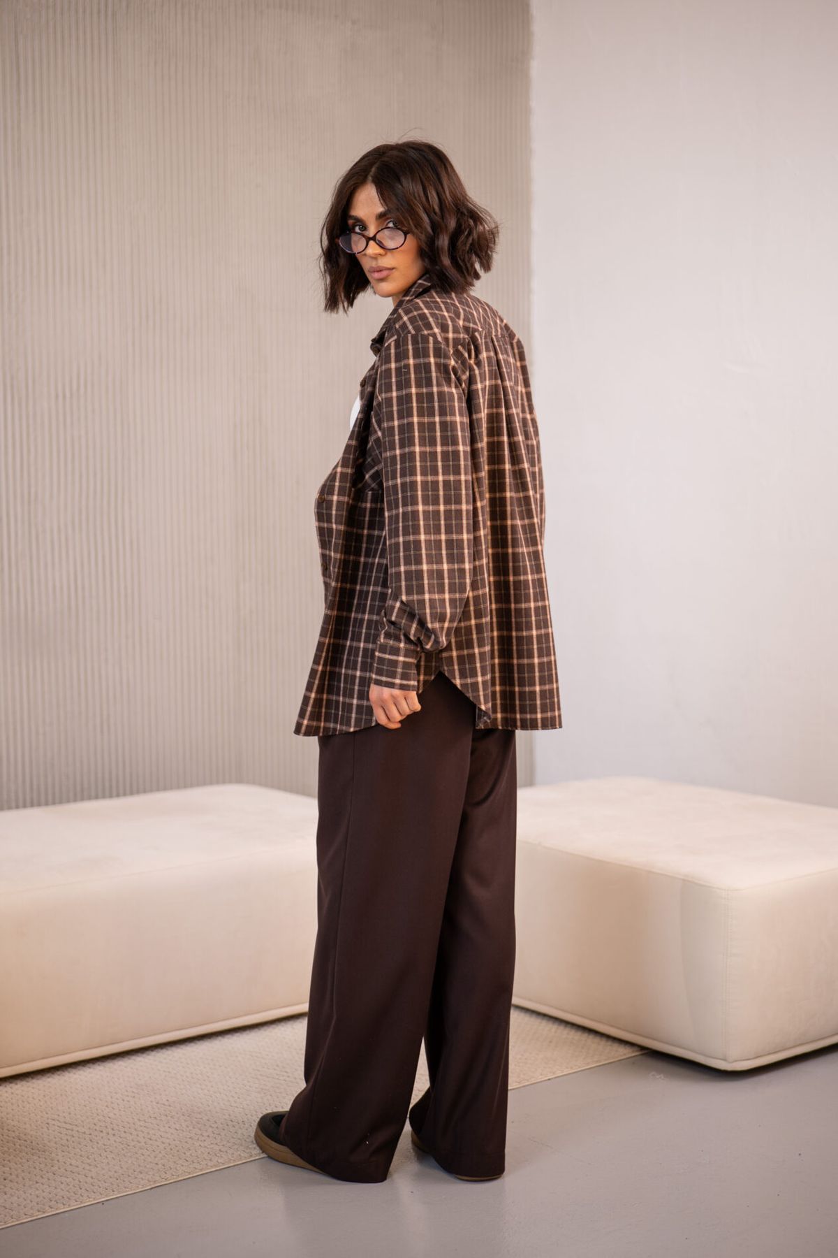 Женская клетчатая рубашка Oversize коричневая