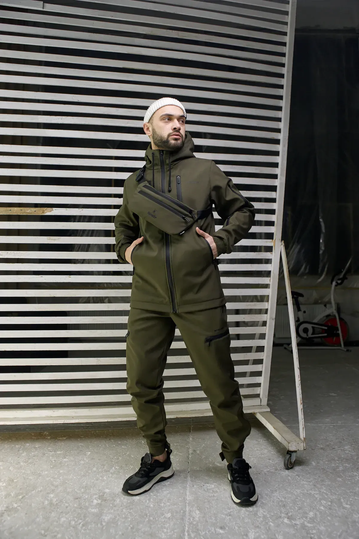 куртки Intruder