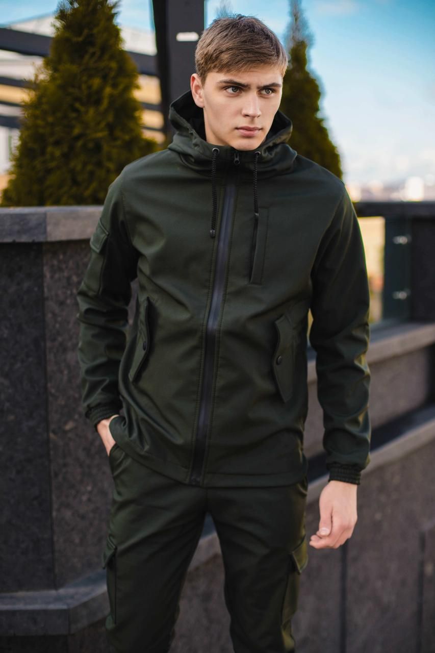 Чоловіча куртка Softshell хакі демісезонна Intruder