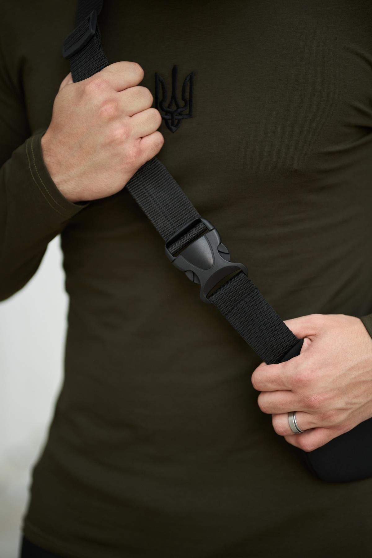Бананка Softshell Intruder черная