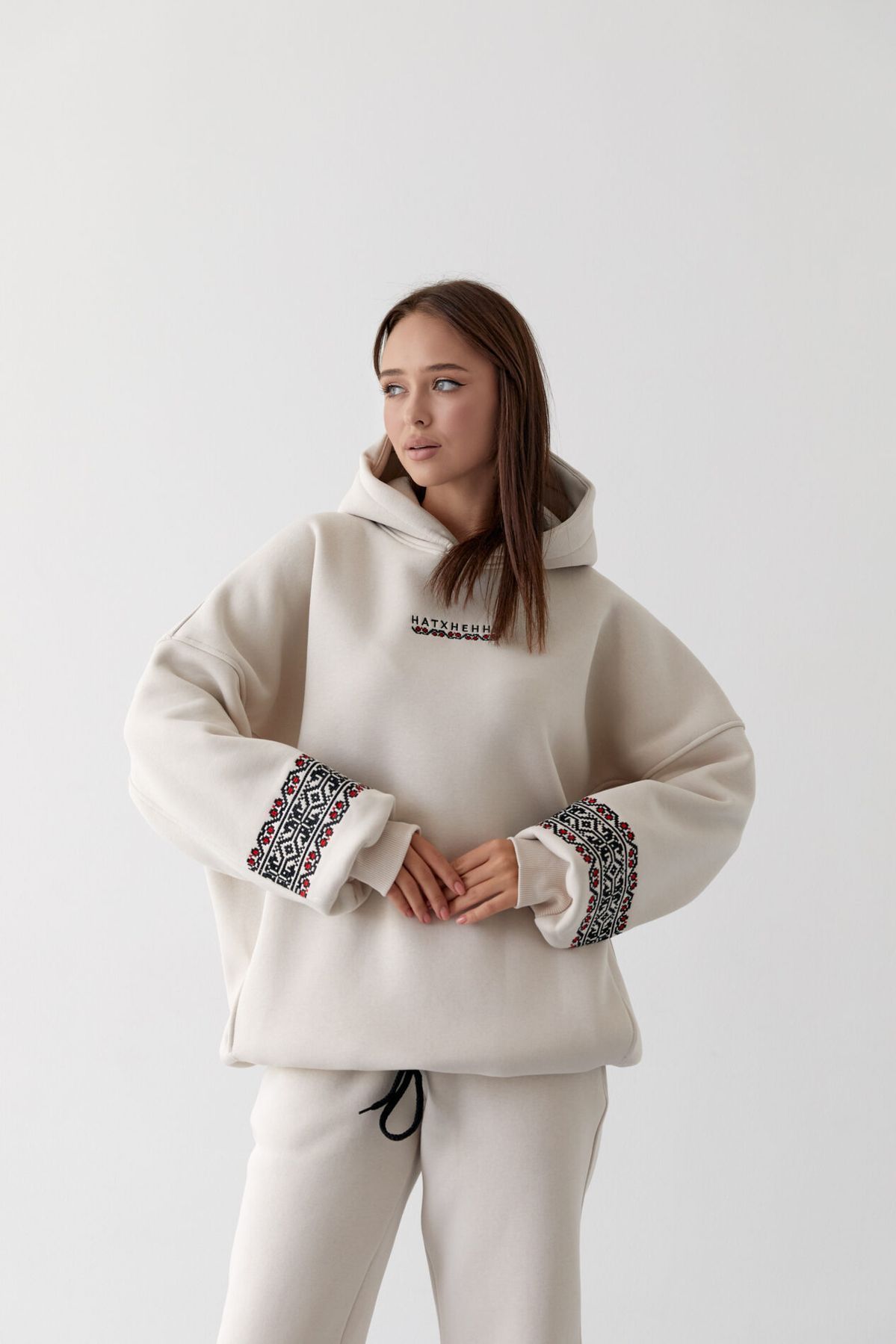 Теплий жіночий костюм OVERSIZE худі з вишивкою таш