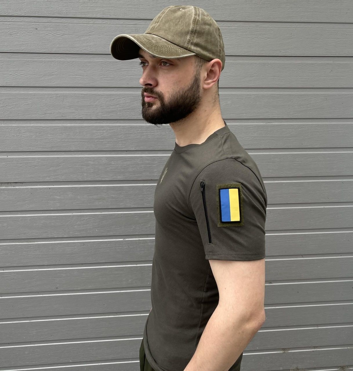 Футболка ТРИЗУБ хакі з липучками і змійкою