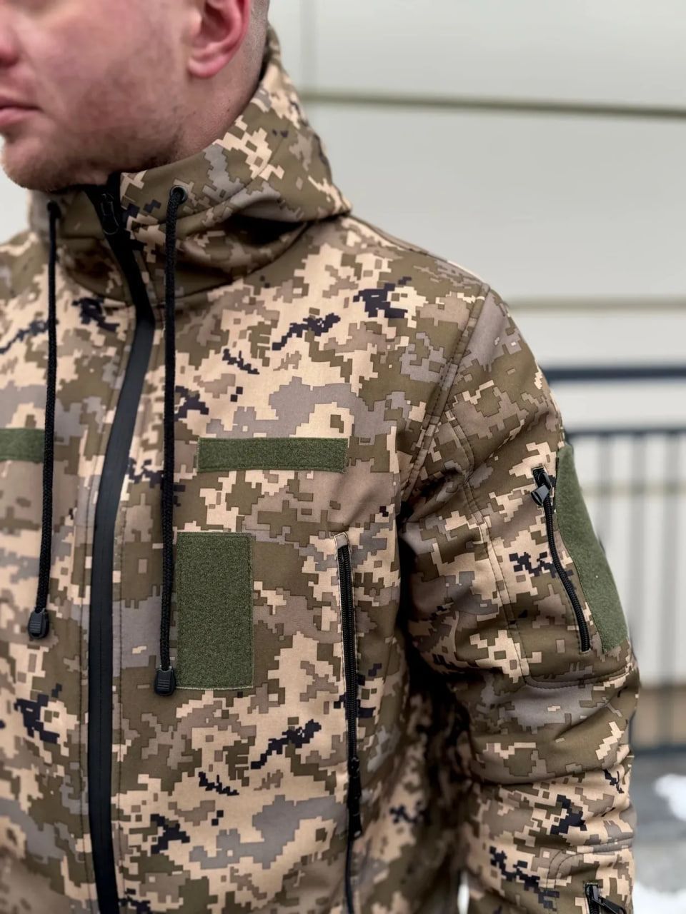Чоловіча зимова куртка Softshell Omni-Heat піксель