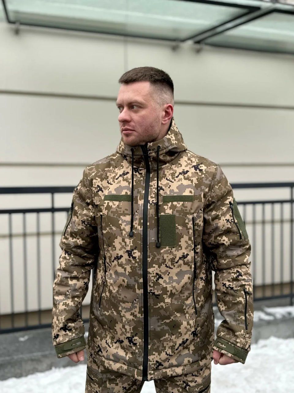 Чоловіча зимова куртка Softshell Omni-Heat піксель