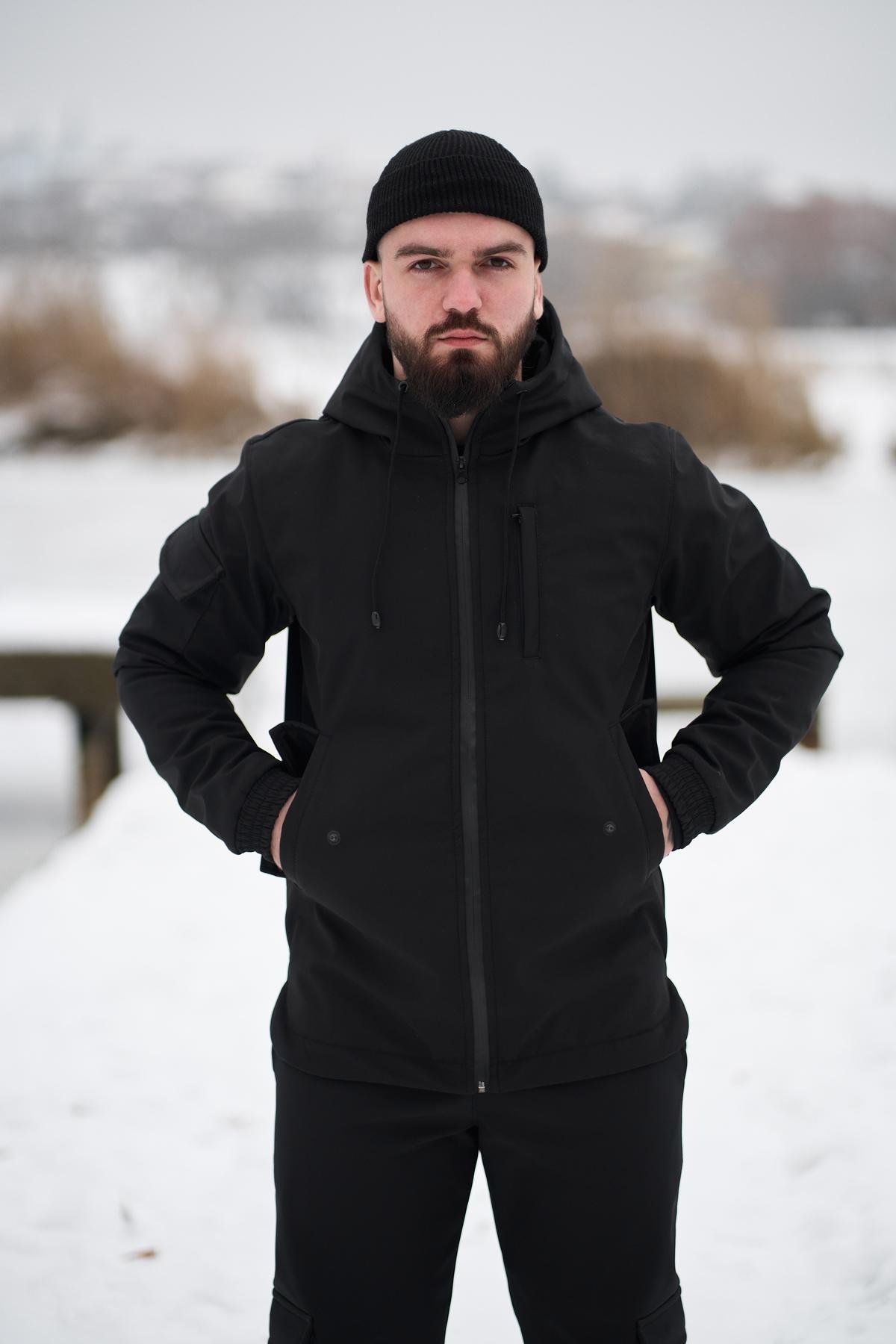 Мужская куртка Softshell черная демисезонная Intruder