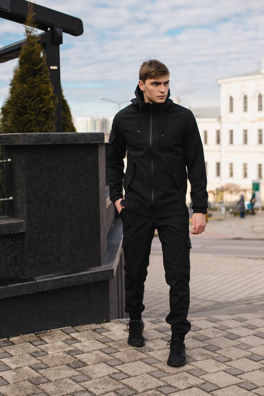 Чоловіча куртка Softshell чорна демісезонна Intruder