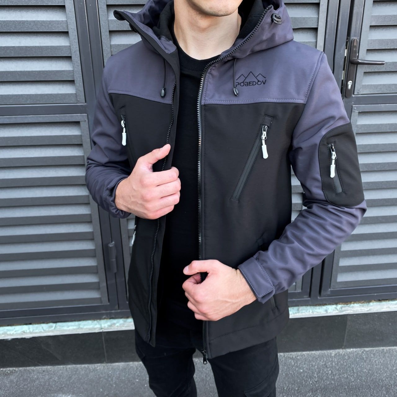 Куртка Pobedov Korol' Lev SOFTSHELL чорно-сіра