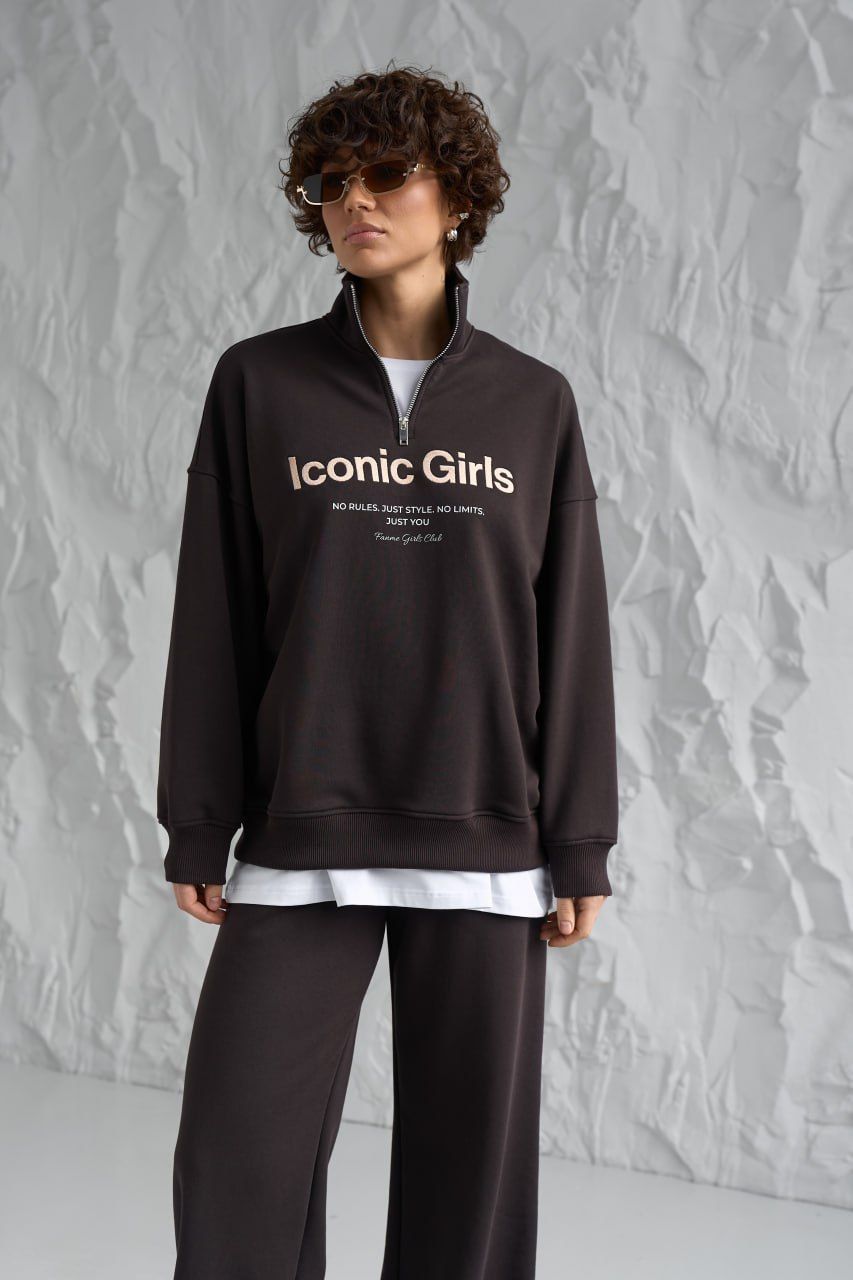 Жіночий світшот-костюм з принтом Iconic Girls Шоколадний