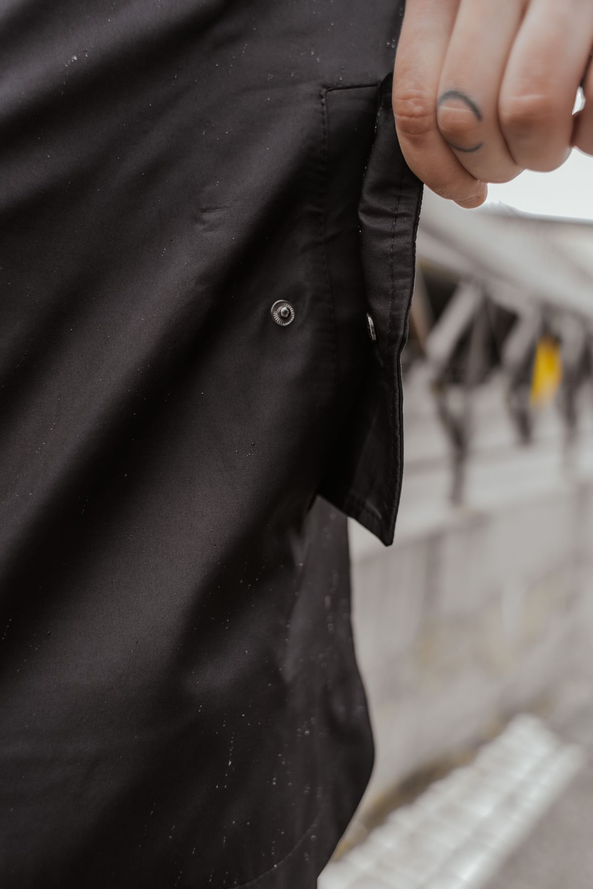 Куртка черная "Easy" softshell облегченная